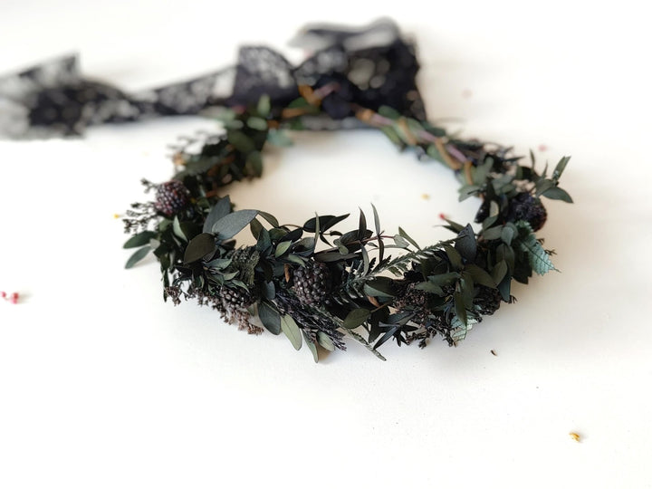 Gothic Black Flower Crown: Halloween Wedding Hair Wreath – handmade floral hair accessory by magaela