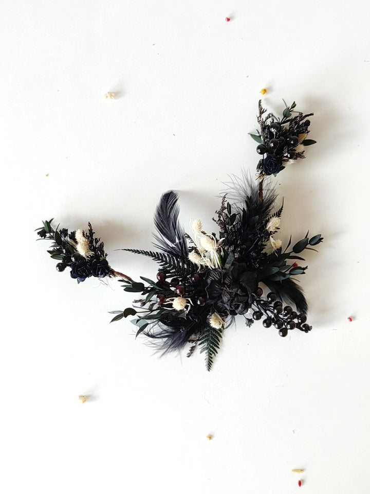 Gothic Wedding Hair Vine: Black Rose, Fern & Blackberry Hairpiece – handmade floral hair accessory by magaela
