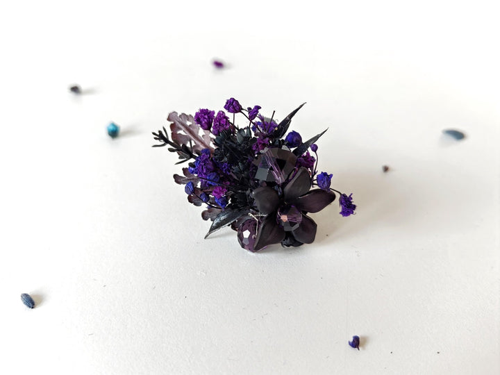 Purple Flower Ring: Gothic Wedding Jewelry, Adjustable Boho Ring – handmade floral hair accessory by magaela
