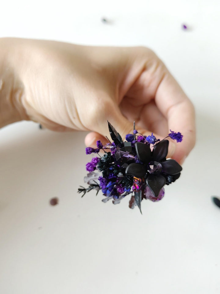 Purple Flower Ring: Gothic Wedding Jewelry, Adjustable Boho Ring – handmade floral hair accessory by magaela