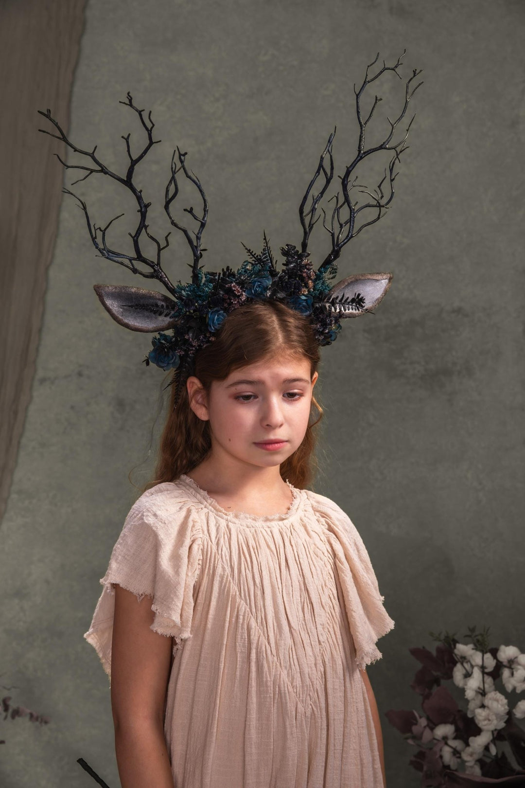 Black Antler Crown Headband: Pagan Festival Headpiece – handmade floral hair accessory by magaela