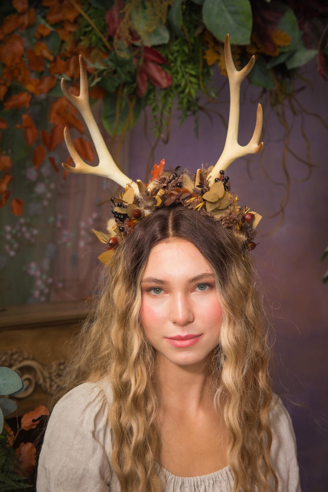 Woodland Antler Crown: Autumn Fairycore Headpiece – handmade floral hair accessory by magaela