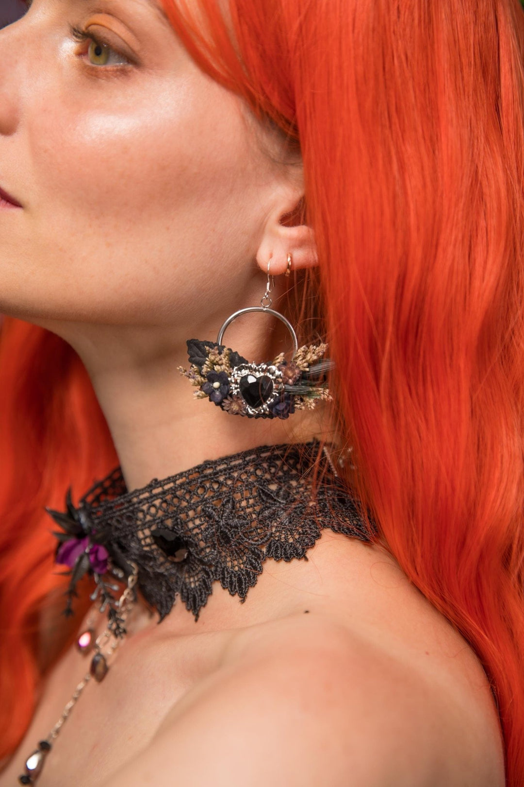 Halloween Flower Earrings: Gothic Violet & Black Heart Jewelry – handmade floral hair accessory by magaela