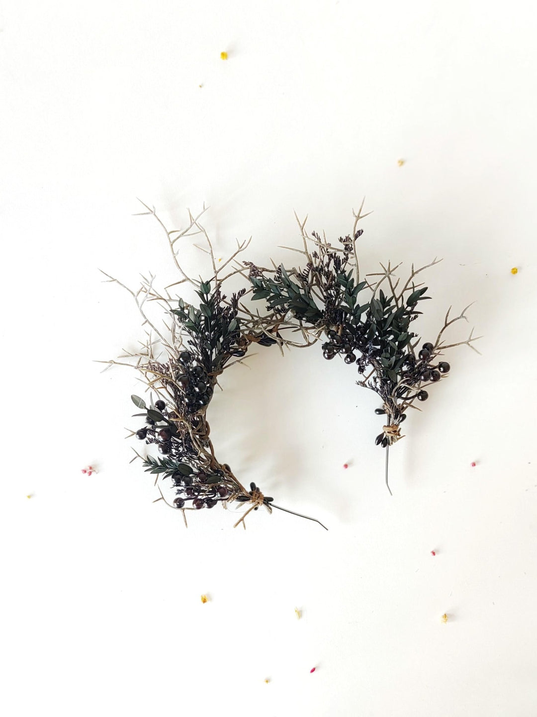 Gothic Bridal Crown: Black Berry Woodland Wedding Headband – handmade floral hair accessory by magaela