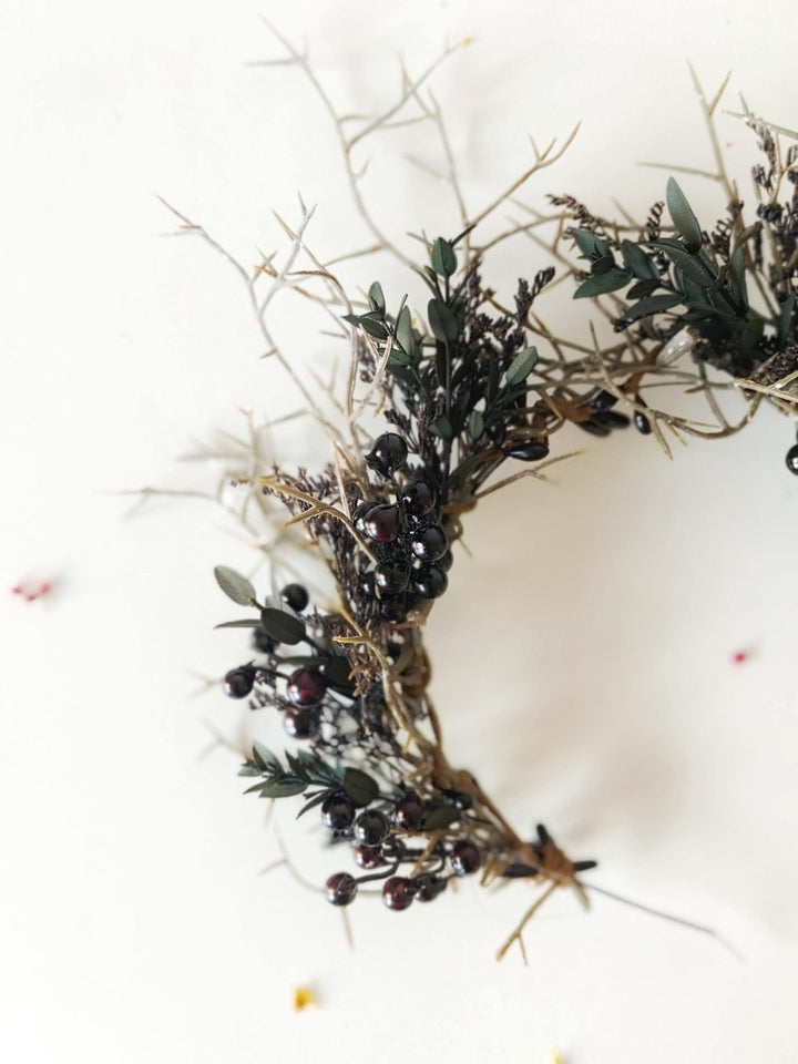 Gothic Bridal Crown: Black Berry Woodland Wedding Headband – handmade floral hair accessory by magaela