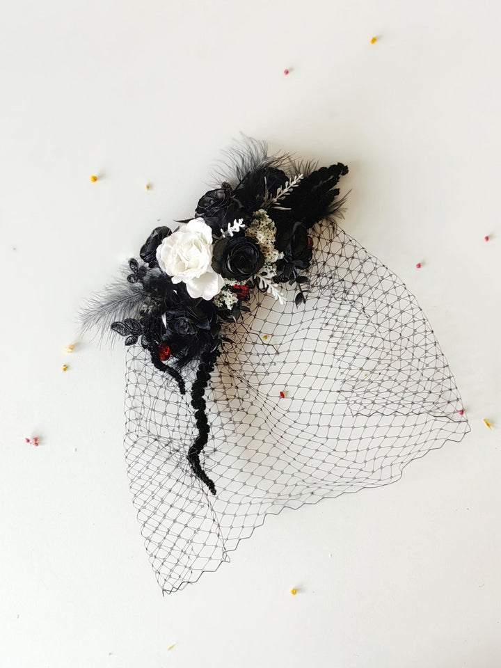 Gothic Wedding Fascinator: Black & White Rose Hair Clip with Birdcage Veil – handmade floral hair accessory by magaela