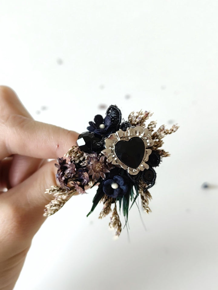 Gothic Flower Ring: Black & Silver Floral Heart Jewelry, Halloween Accessory – handmade floral hair accessory by magaela