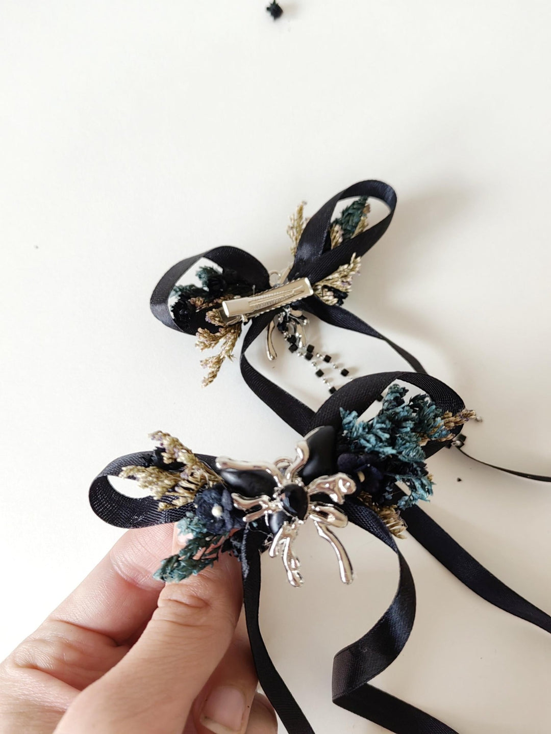 Black Bow Hair Clip: Gothic Spider Halloween Wedding Jewelry – handmade floral hair accessory by magaela