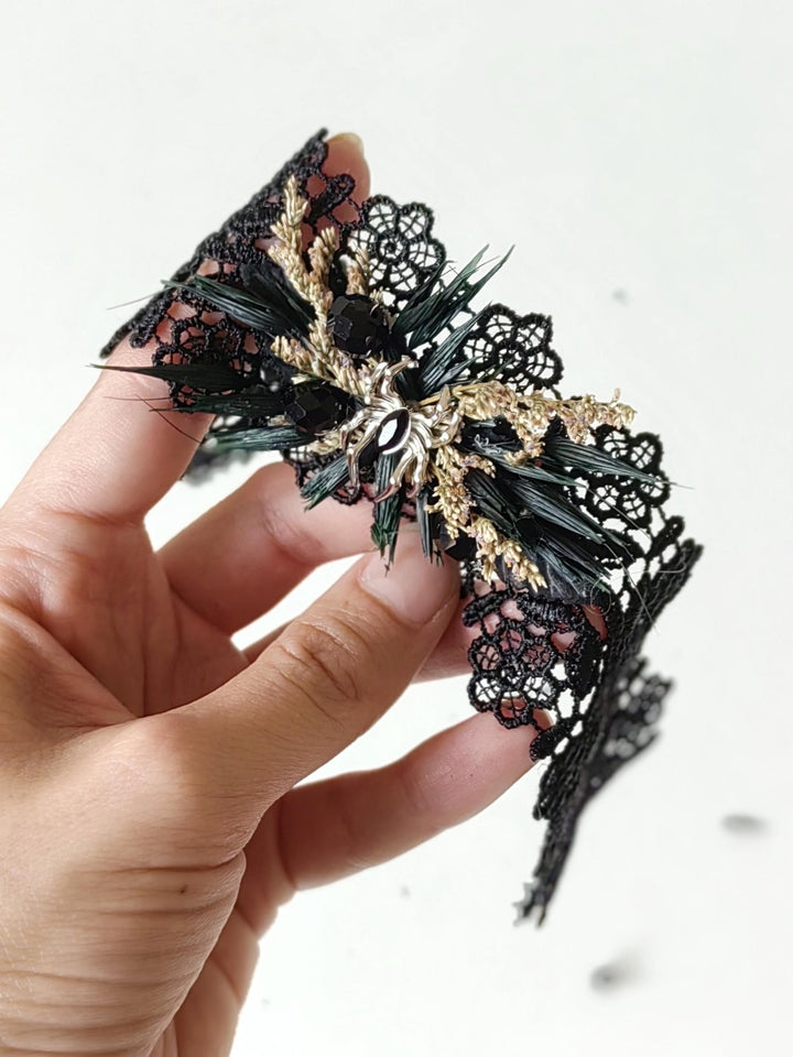 Gothic Lace Choker Necklace: Halloween Spider Beaded Jewelry – handmade floral hair accessory by magaela