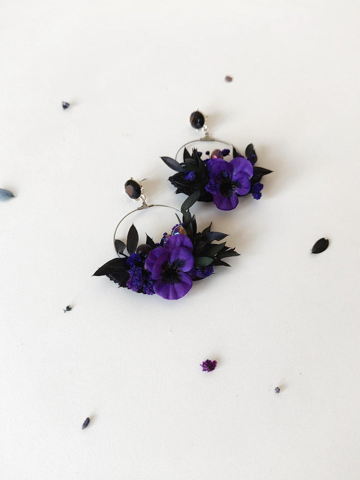 Purple Flower Circle Earrings: Gothic Wedding Jewelry – handmade floral hair accessory by magaela