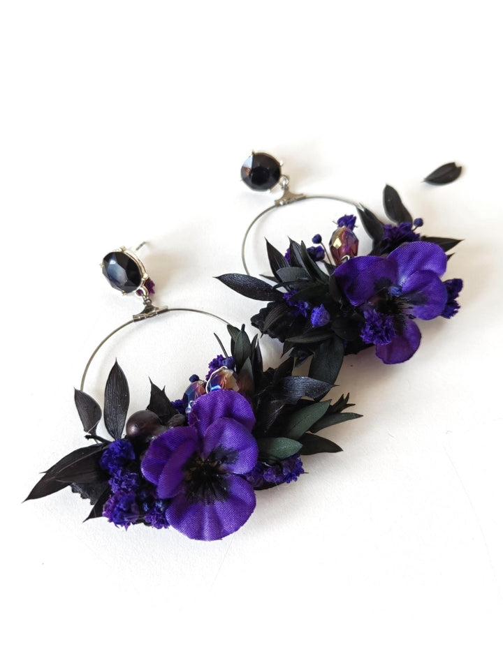 Purple Flower Circle Earrings: Gothic Wedding Jewelry – handmade floral hair accessory by magaela
