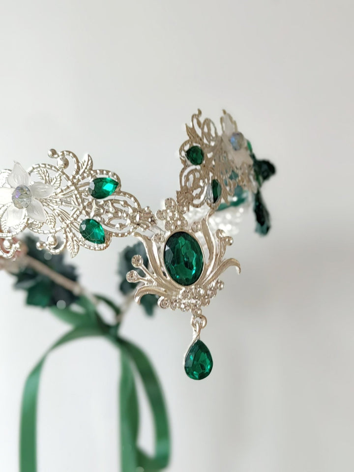 Emerald Crystal Elven Crown: Silver Bridal Headpiece, Fantasy Tiara – handmade floral hair accessory by magaela