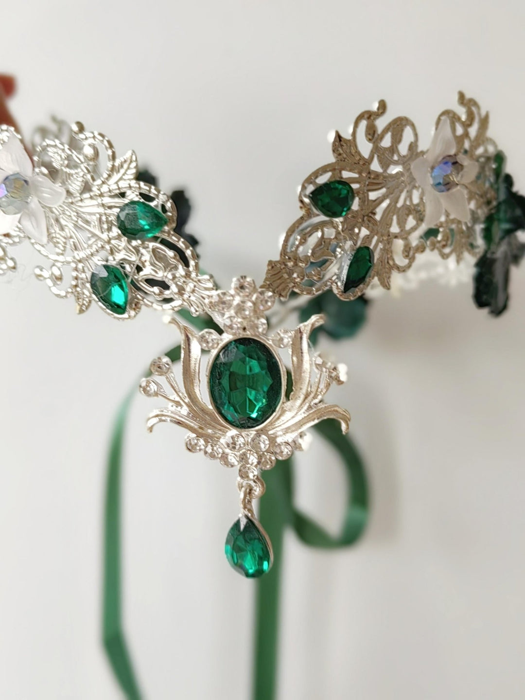 Emerald Crystal Elven Crown: Silver Bridal Headpiece, Fantasy Tiara – handmade floral hair accessory by magaela