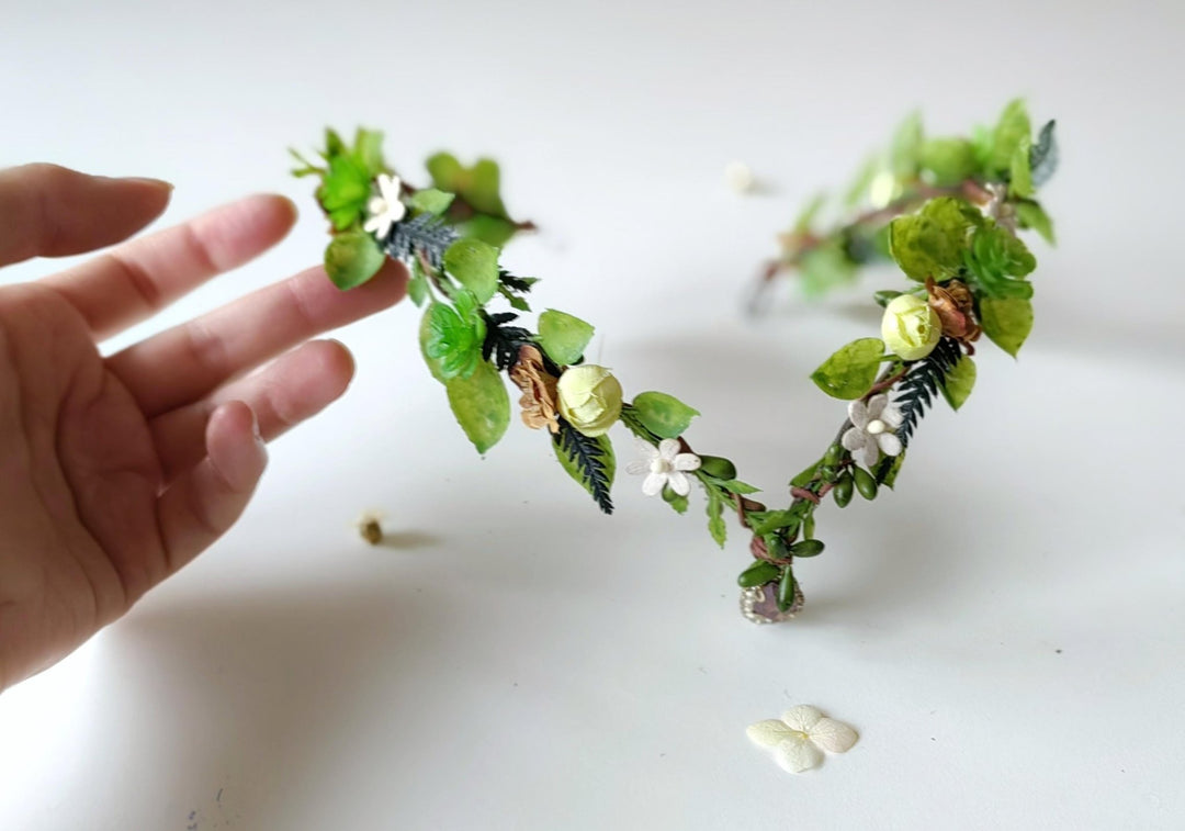Green Elven Tiara: Succulent Fairytale Crown – handmade floral hair accessory by magaela