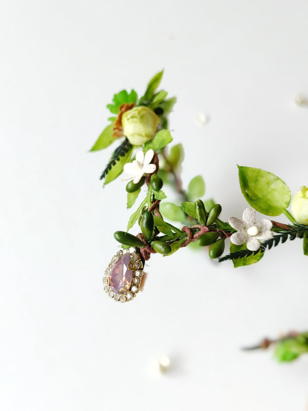 Green Elven Tiara: Succulent Fairytale Crown – handmade floral hair accessory by magaela