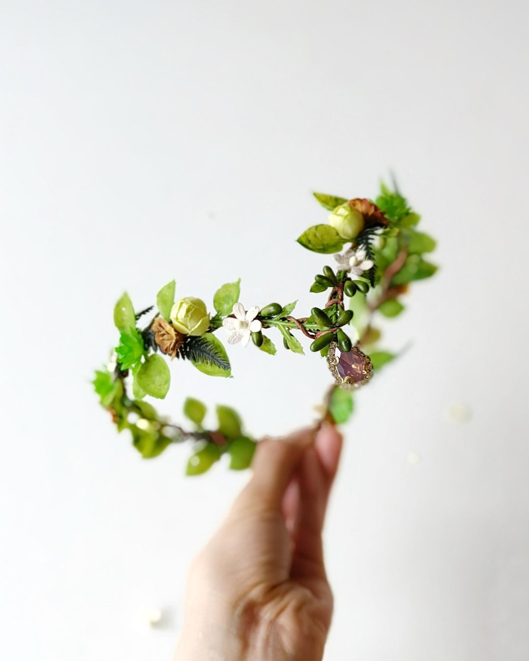 Green Elven Tiara: Succulent Fairytale Crown – handmade floral hair accessory by magaela