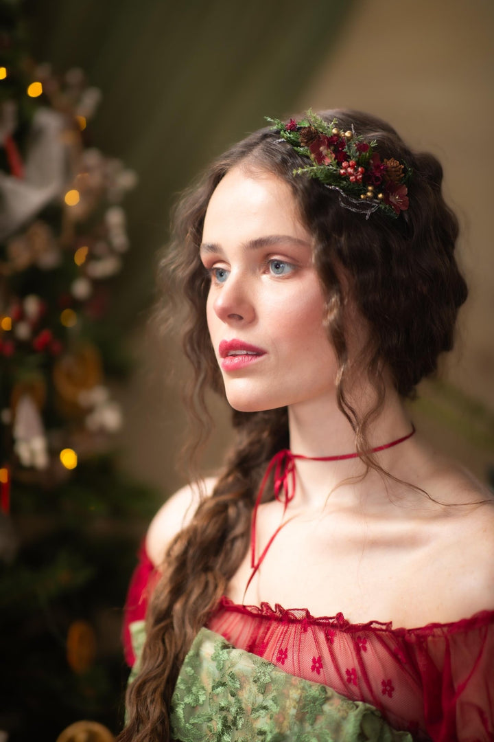 Burgundy Christmas Headband: Woodland Pine Cone & Berry Headpiece – handmade floral hair accessory by magaela