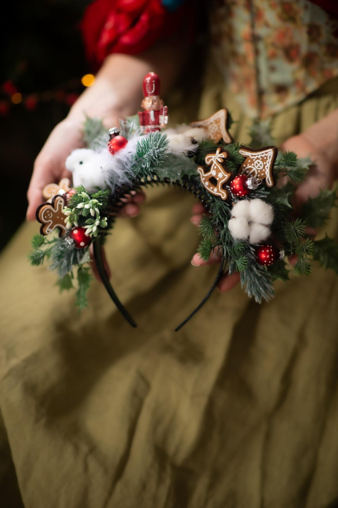 Nutcracker Gingerbread Headband: Fairytale Christmas Crown – handmade floral hair accessory by magaela