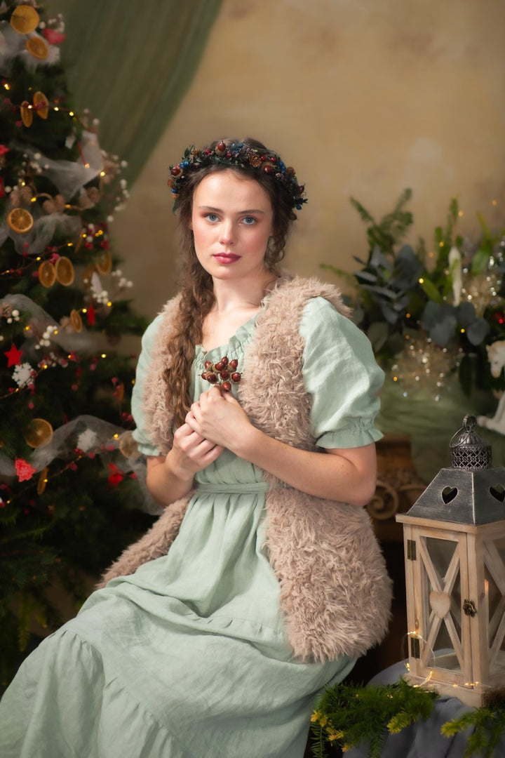 Woodland Christmas Hair half Wreath: Winter Wedding Headpiece – handmade floral hair accessory by magaela