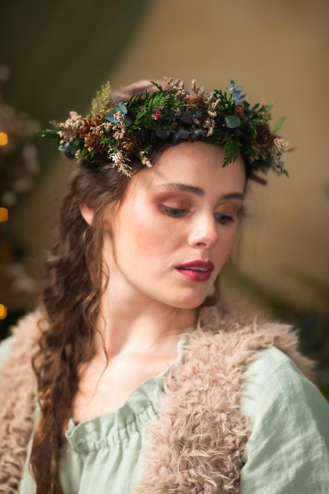 Woodland Hair Wreath: Boho Winter Wedding Headpiece – handmade floral hair accessory by magaela
