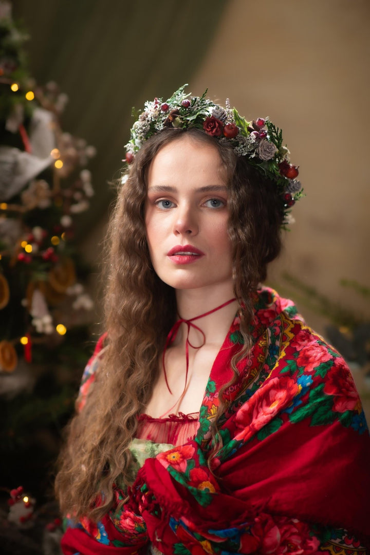 Red Apple Christmas Hair Wreath: Woodland Winter Headpiece – handmade floral hair accessory by magaela