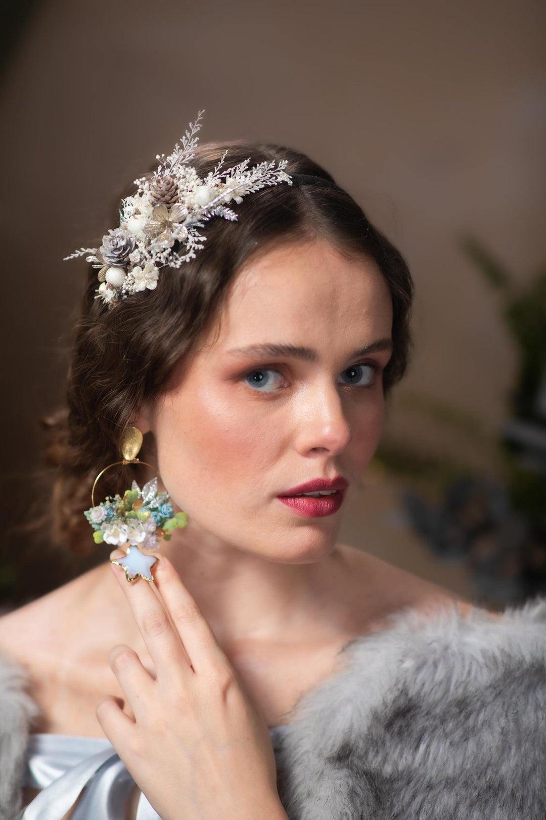 Silver Pine Cone Headband: Winter Christmas Party Headpiece – handmade floral hair accessory by magaela