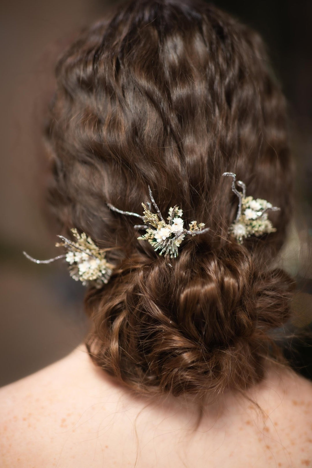 Winter Wedding Hair Comb & Pins: Glam Snowflake Bridal Hairstyle – handmade floral hair accessory by magaela