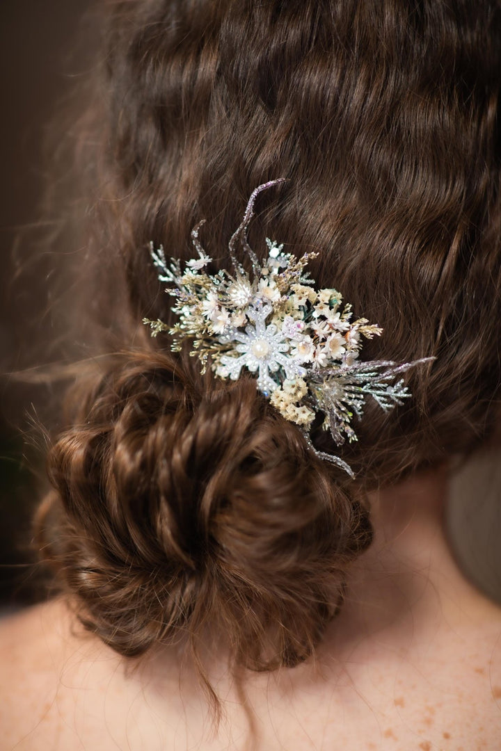 Winter Wedding Hair Comb & Pins: Glam Snowflake Bridal Hairstyle – handmade floral hair accessory by magaela