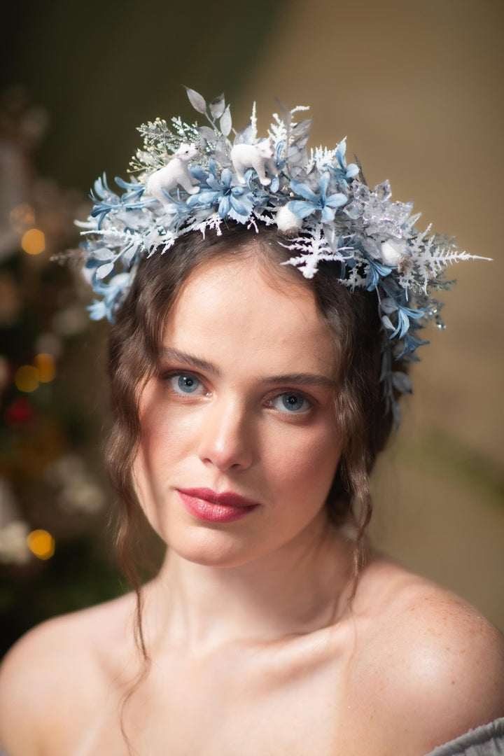 Polar Bear Winter Headband: Blue & White Christmas Headpiece – handmade floral hair accessory by magaela