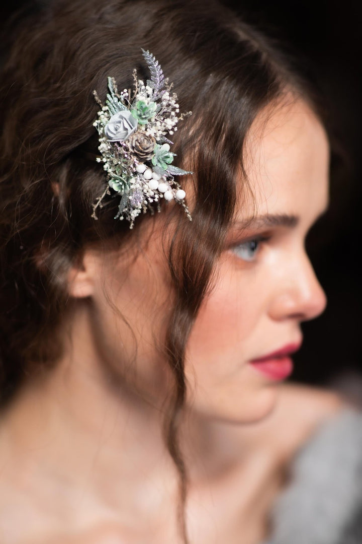 Winter Flower Hair Clip: Pine Cone Christmas Hair Accessory – handmade floral hair accessory by magaela