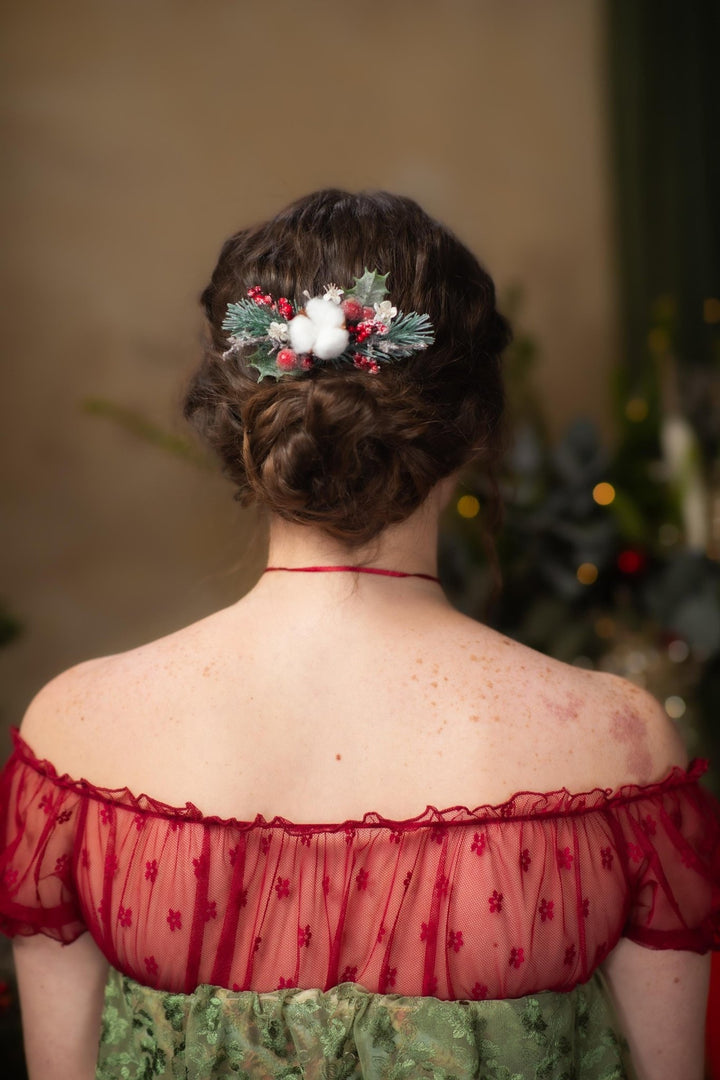 Winter Wedding Hair Comb – Christmas Cotton Flower & Red Berry Hairpiece – handmade floral hair accessory by magaela