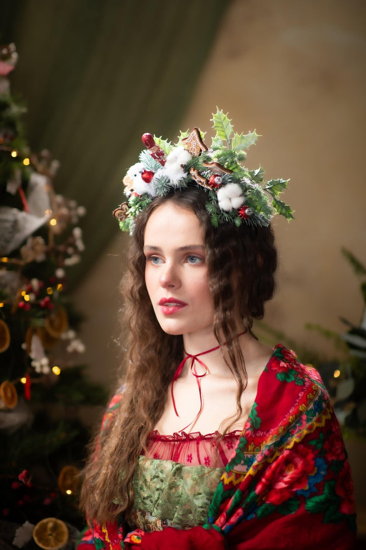 Nutcracker Gingerbread Headband: Fairytale Christmas Crown – handmade floral hair accessory by magaela