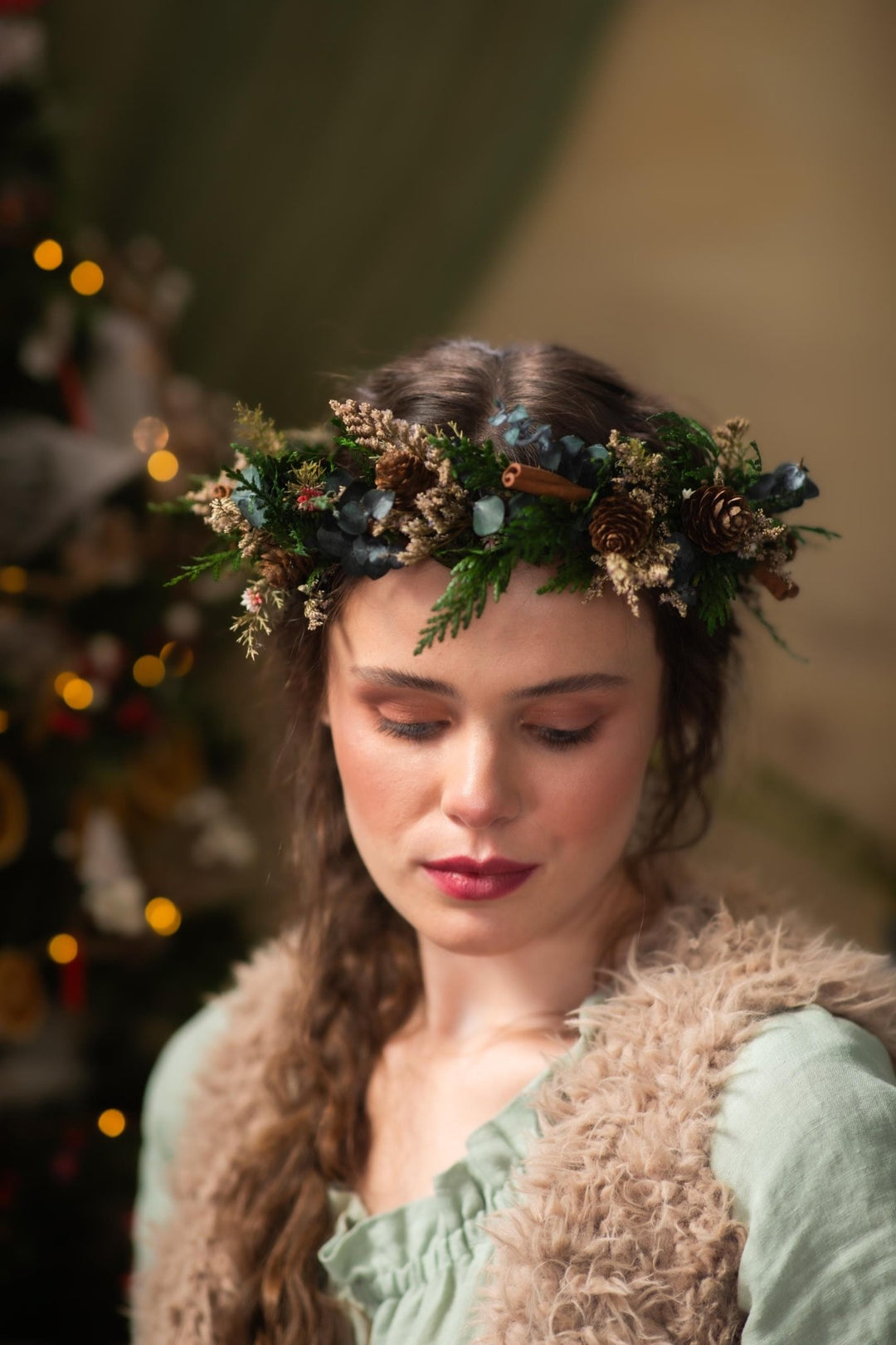 Woodland Hair Wreath: Boho Winter Wedding Headpiece – handmade floral hair accessory by magaela