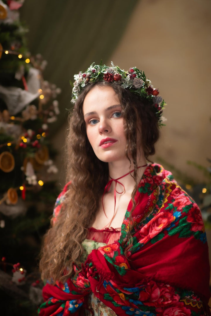 Red Apple Christmas Hair Wreath: Woodland Winter Headpiece – handmade floral hair accessory by magaela