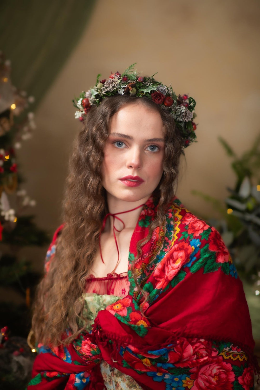 Red Apple Christmas Hair Wreath: Woodland Winter Headpiece – handmade floral hair accessory by magaela