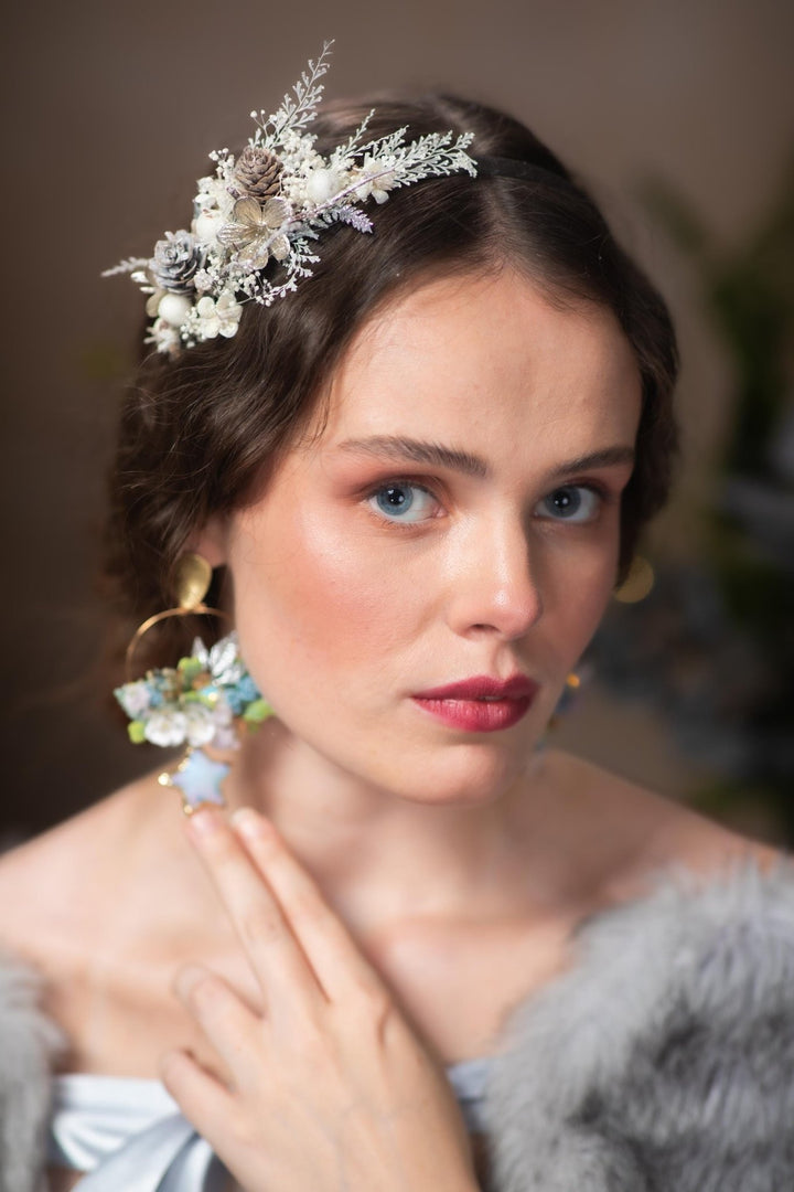 Silver Pine Cone Headband: Winter Christmas Party Headpiece – handmade floral hair accessory by magaela