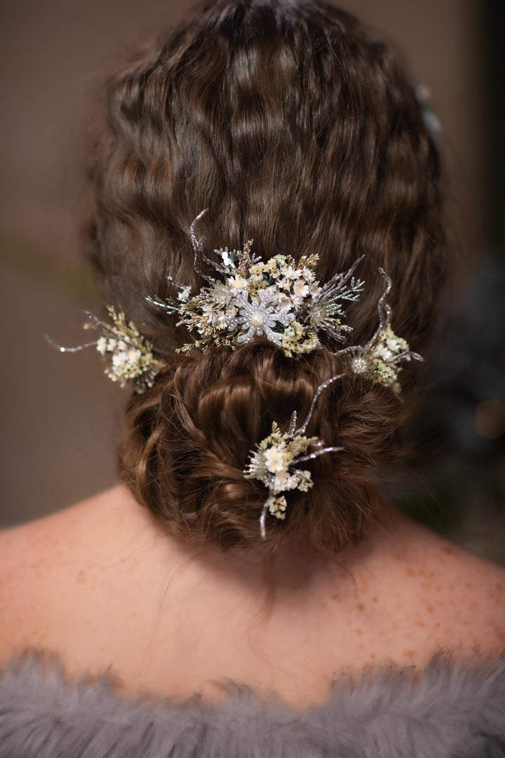 Winter Wedding Hair Comb & Pins: Glam Snowflake Bridal Hairstyle – handmade floral hair accessory by magaela