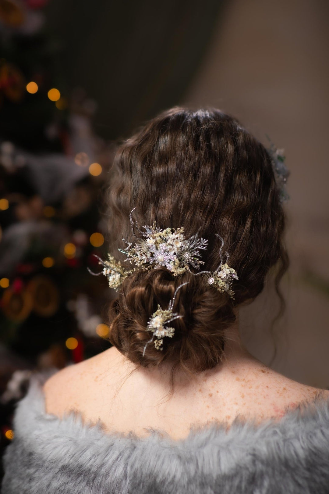 Winter Wedding Hair Comb & Pins: Glam Snowflake Bridal Hairstyle – handmade floral hair accessory by magaela