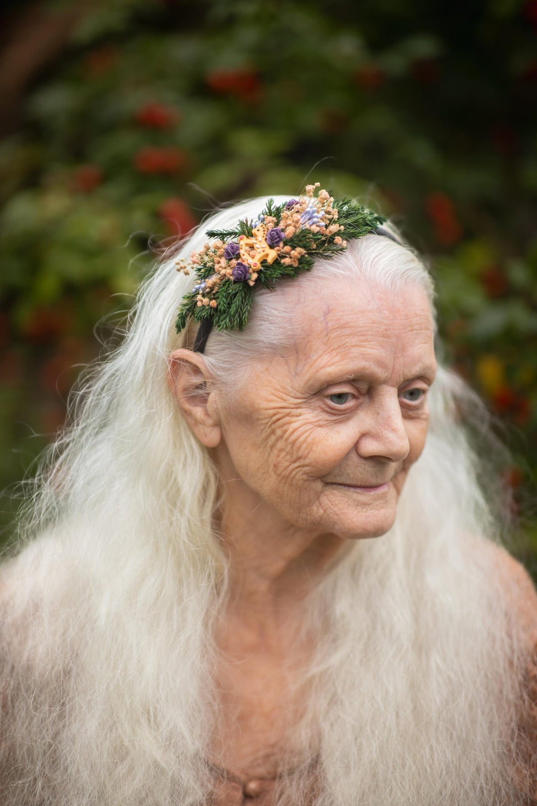 Christmas Flower Headband: Gingerbread Horse, Winter Hair Accessory – handmade floral hair accessory by magaela