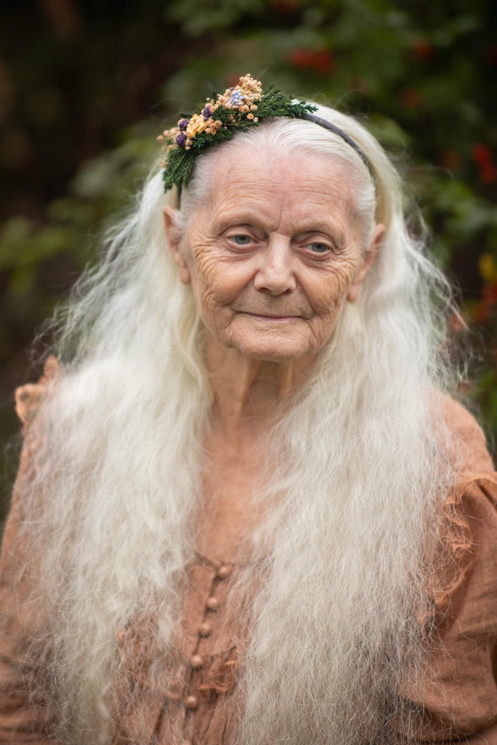 Christmas Flower Headband: Gingerbread Horse, Winter Hair Accessory – handmade floral hair accessory by magaela