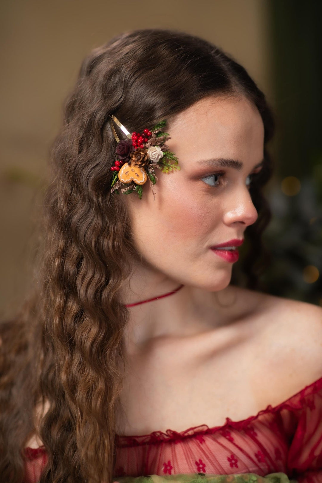 Christmas Flower Hair Clip: Gingerbread Heart, Winter Wedding Accessory – handmade floral hair accessory by magaela