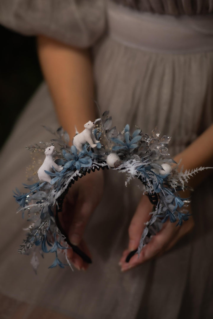 Polar Bear Winter Headband: Blue & White Christmas Headpiece – handmade floral hair accessory by magaela