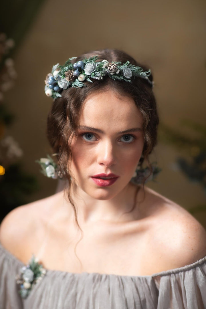 Winter Wedding Hair Wreath: Woodland Pine Cone & Berry Crown – handmade floral hair accessory by magaela