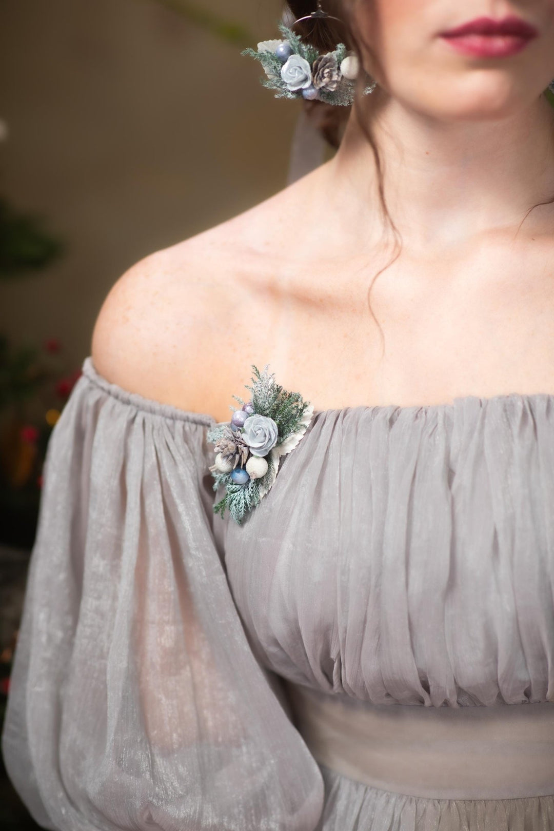 Winter Woodland Brooch: Pine Cones & Berries Christmas Accessory – handmade floral hair accessory by magaela