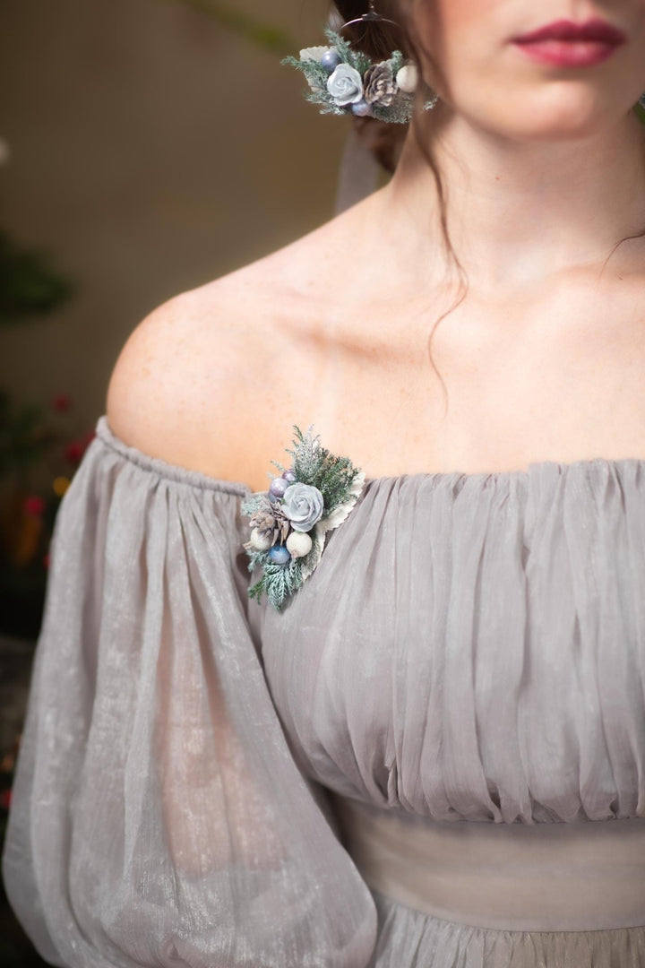 Winter Woodland Brooch: Pine Cones & Berries Christmas Accessory – handmade floral hair accessory by magaela