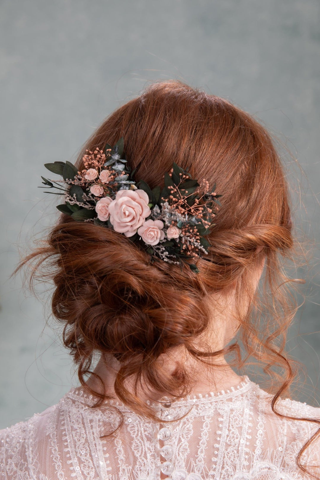 Peach Rose Hair Comb: Romantic Bridal Flower Hairpiece – handmade floral hair accessory by magaela