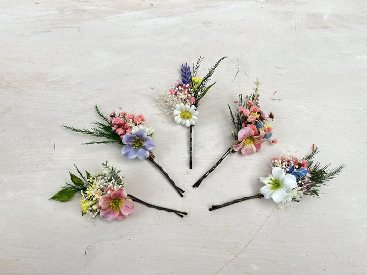 Meadow Flower Hairpins, Bridal Daisy Bobby Pins – handmade floral hair accessory by magaela