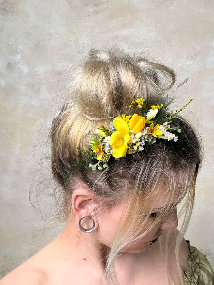 Yellow Flower Hair Comb: Forsythia Tulip Bridal Headpiece – handmade floral hair accessory by magaela