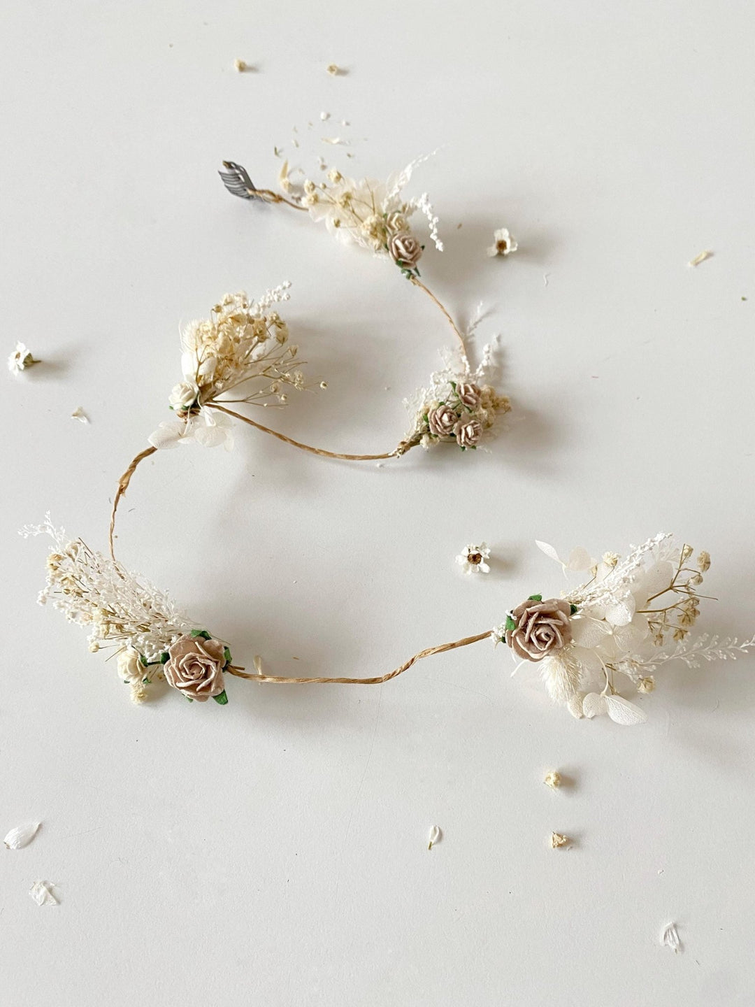Cream Flower Hair Clip: Boho Rustic Wedding Hairstyle – handmade floral hair accessory by magaela