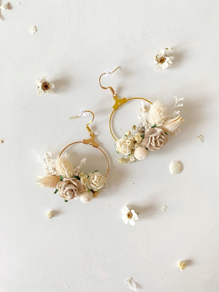 Rustic Flower Hoop Earrings: Beige Bridal Jewelry – handmade floral hair accessory by magaela